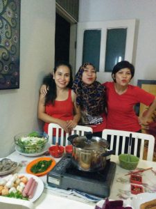 Makan bareng di kosan