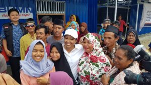 Bu Rini dan warga korban Gempa dan Tsunami