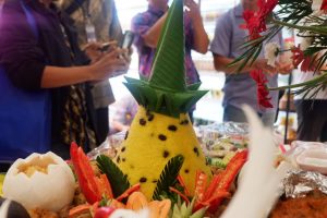 Nasi tumpeng