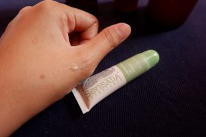 Tekstur Lemonhead lip smack Sensatia Botanicals